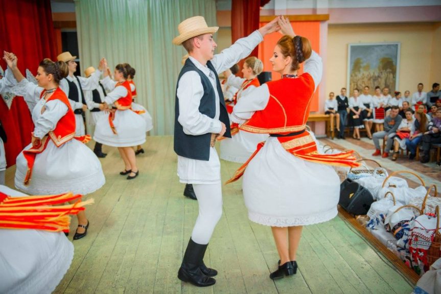 Ațâță focu Rafilă&nbsp;!